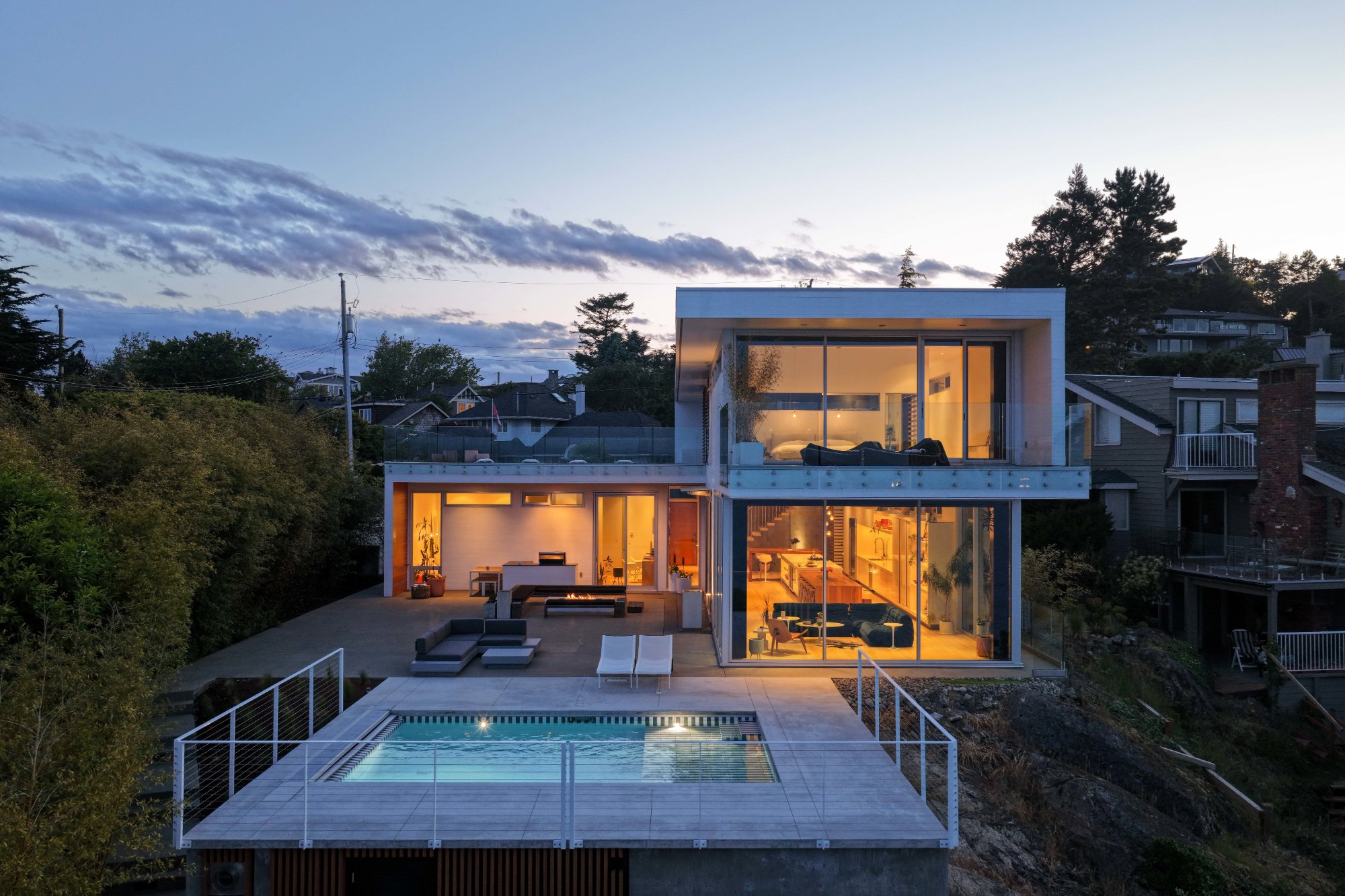 295 King George Terrace — Aerial Dusk